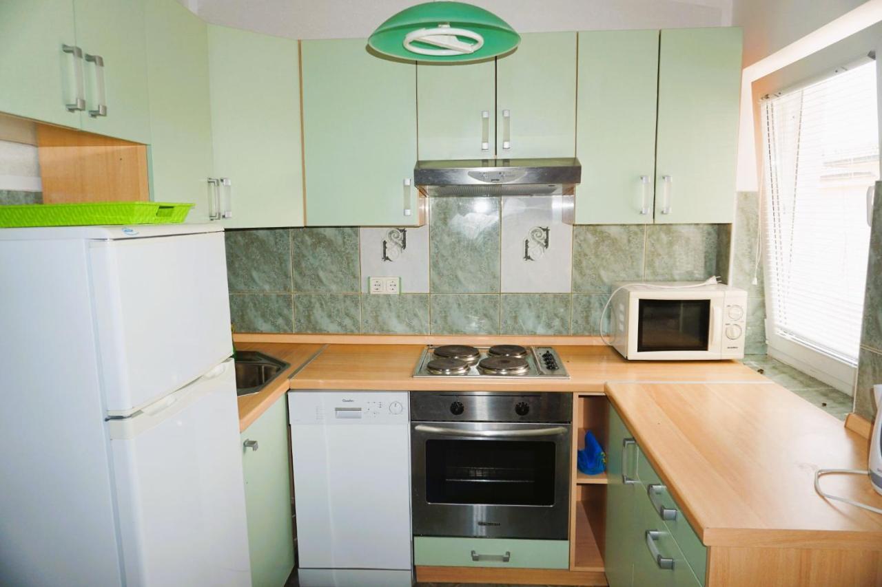 Villa Latina With 6 Apartments And A Shared Pool Vir Exteriér fotografie